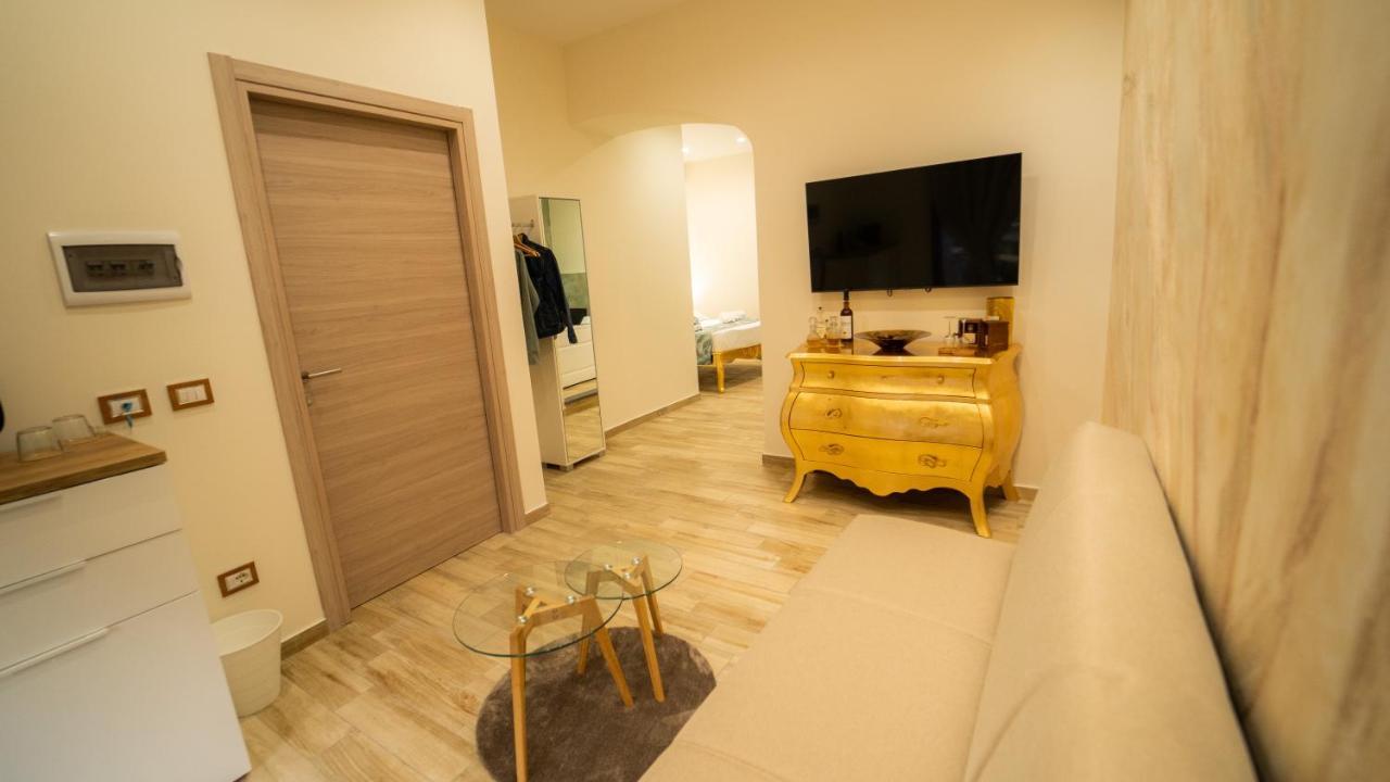 Sensoria Naxos Suites جيارديني ناكسوس المظهر الخارجي الصورة