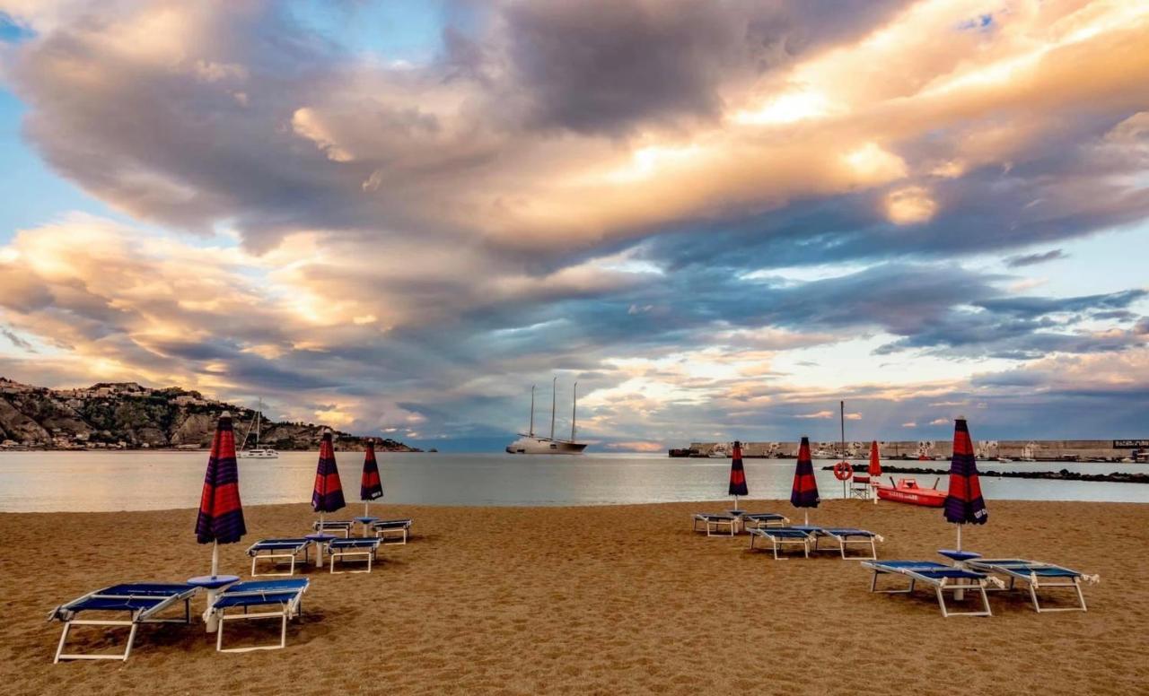 Sensoria Naxos Suites جيارديني ناكسوس المظهر الخارجي الصورة